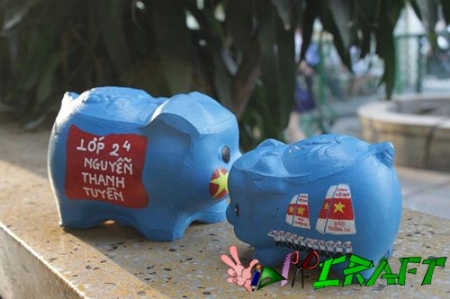 Gửi yêu thương vào lợn đất