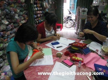 Loa loa.. Khai giảng lớp học làm đồ thủ công tháng 6
