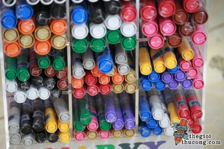 Màu vẽ Marvy trên mọi chất liệu : ximang, gốm sứ gỗ