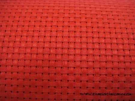 Vải thêu chữ thập loại 2- màu đỏ