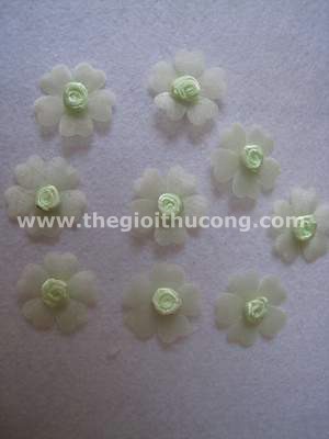 Hoa vải voan màu xanh