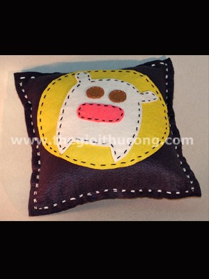 Gối Boo bằng vải nỉ