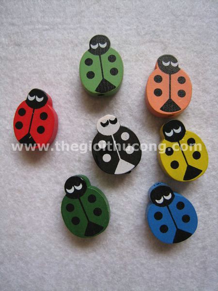  Nút gỗ hình cánh cam