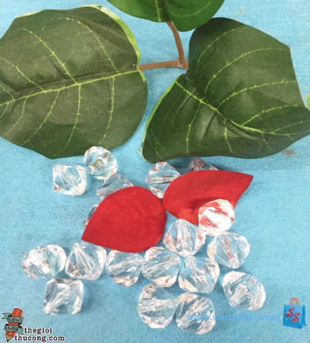 Hạt nhựa trắng Trong suốt 