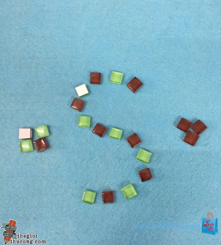 Hạt thủy tinh vuông