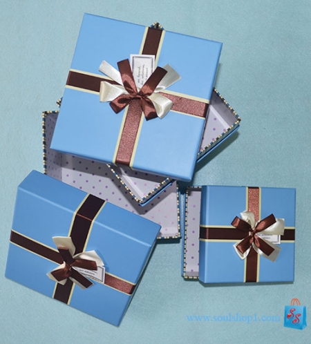 Hộp quà vuông xanh biển 2 kích thước
