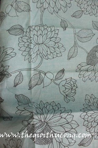 Vải vintage hoa văn đen