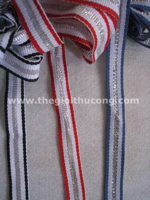 Dây Ruybăng kim tuyến giữa màu 2 bên