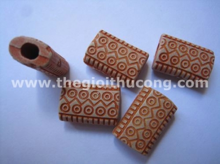 Hạt nhựa giả gỗ hình chữ nhật ( cam)