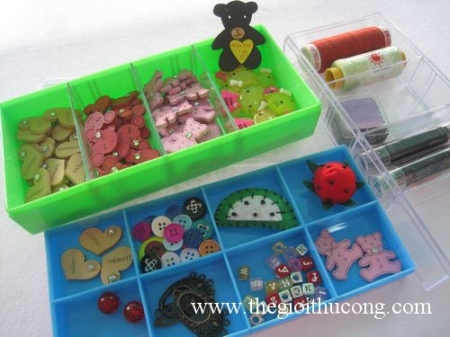 Hộp đựng dụng cụ nhỏ xinh