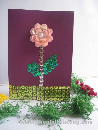 Thiệp hoa cườm nền tím