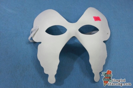 Mặt nạ bươm bướm chưa trang trí