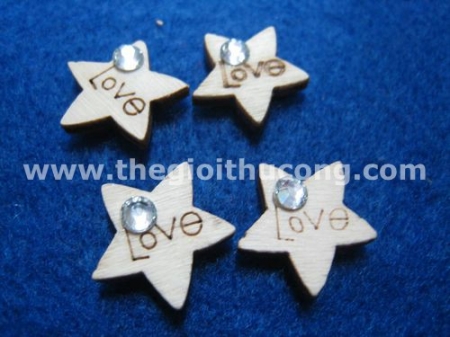 Gỗ hình sao đính cườm