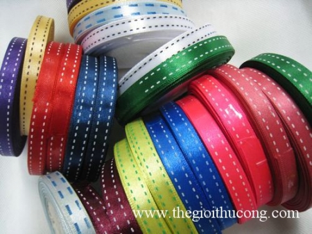 Dây ruybăng viền chỉ