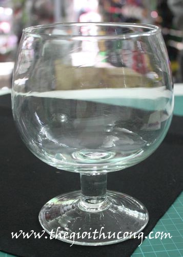 Lọ thuỷ tinh hình ly S7