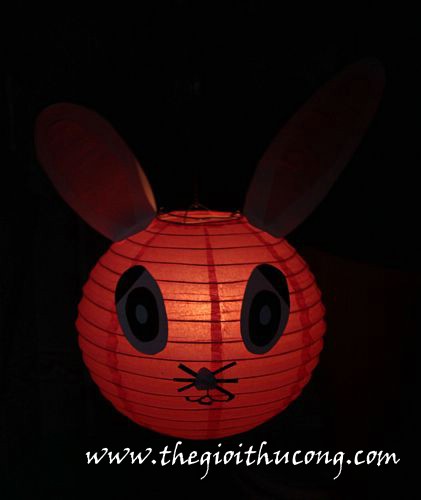 Lồng đèn tròn thỏ hồng