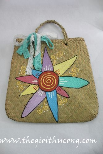 Biến hóa giỏ " bắt gà" thành giỏ xinh xinh